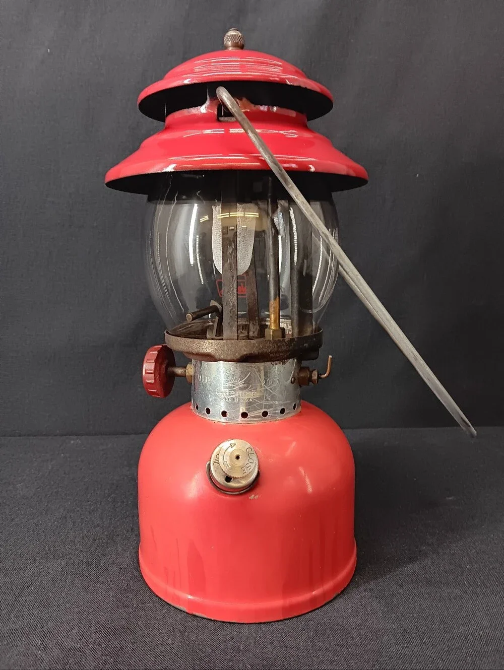 Tested 1966 Coleman 200A Gas Lantern Camp Red Pyrex Globe With Caddy Serviced